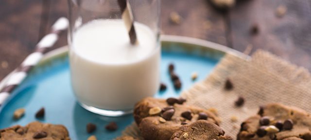 Фъстъчени бисквити с шоколад ♥ Peanut butter cookies with chocolate drops